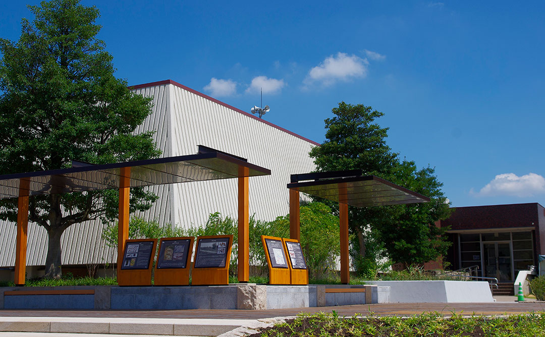 史跡貝殻山貝塚交流館