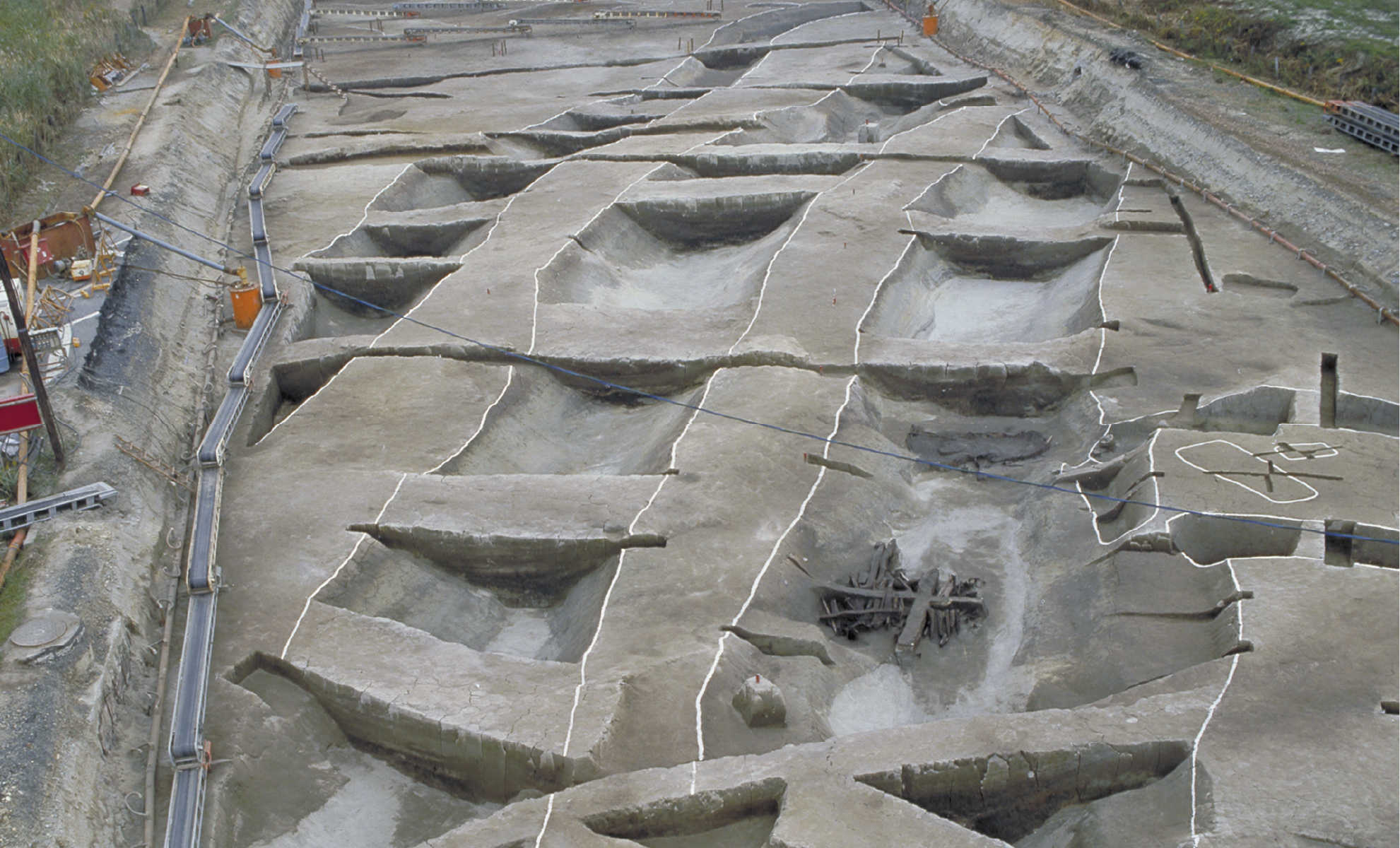 巨大な環濠都市